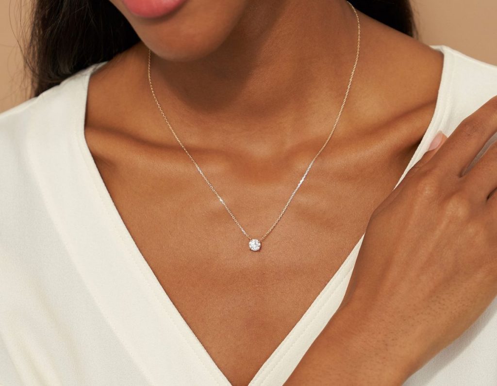 The Perfect anniversary necklaces for women